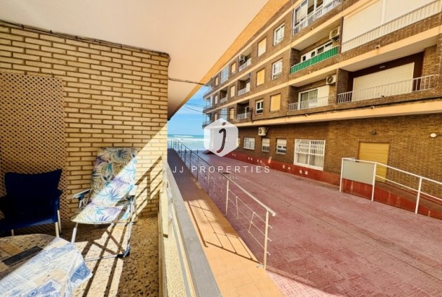 Resale - Apartment / flat -
La Mata - Costa Blanca