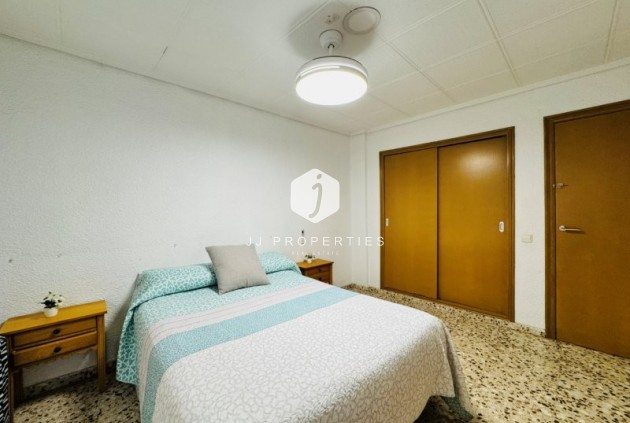 Resale - Apartment / flat -
La Mata - Costa Blanca