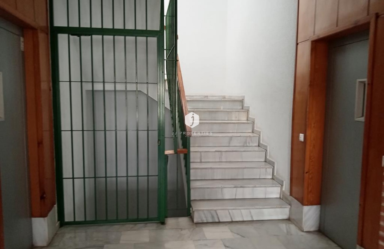 Tweedehands - Appartement / flat -
Torrevieja - Habaneras