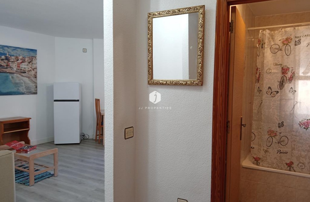 Tweedehands - Appartement / flat -
Torrevieja - Habaneras