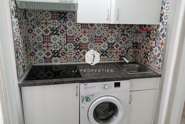 Tweedehands - Appartement / flat -
Torrevieja - Habaneras