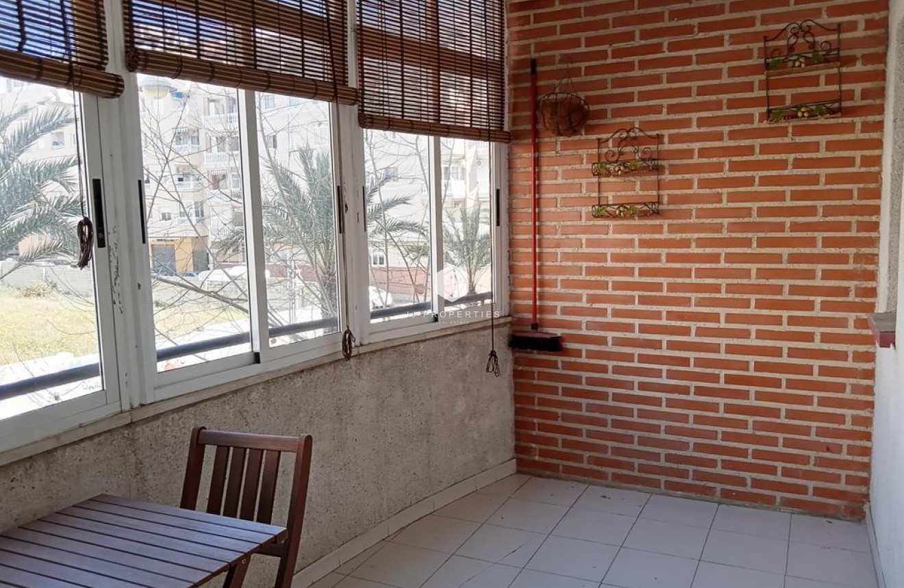 Tweedehands - Appartement / flat -
Torrevieja - Habaneras