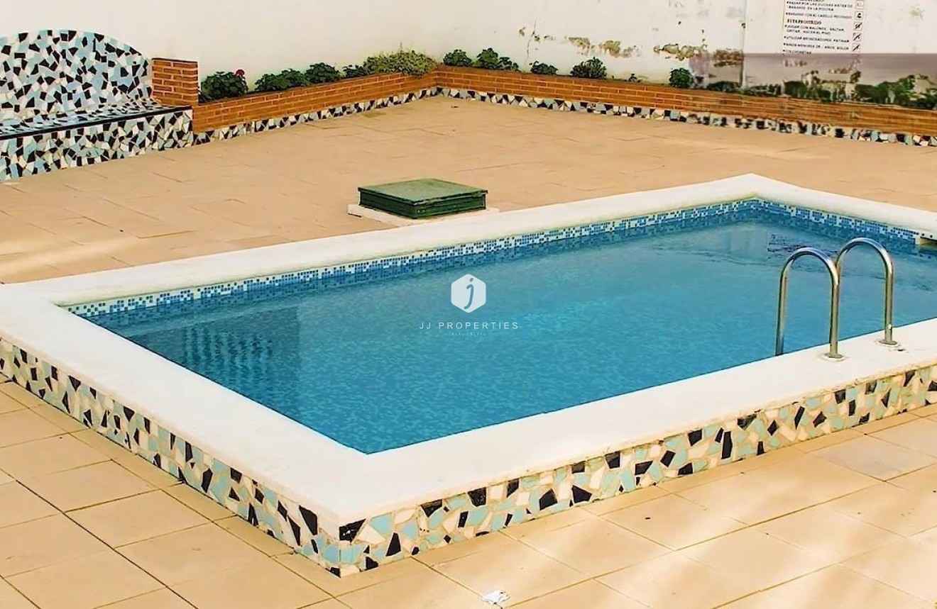 Tweedehands - Appartement / flat -
Torrevieja - Habaneras