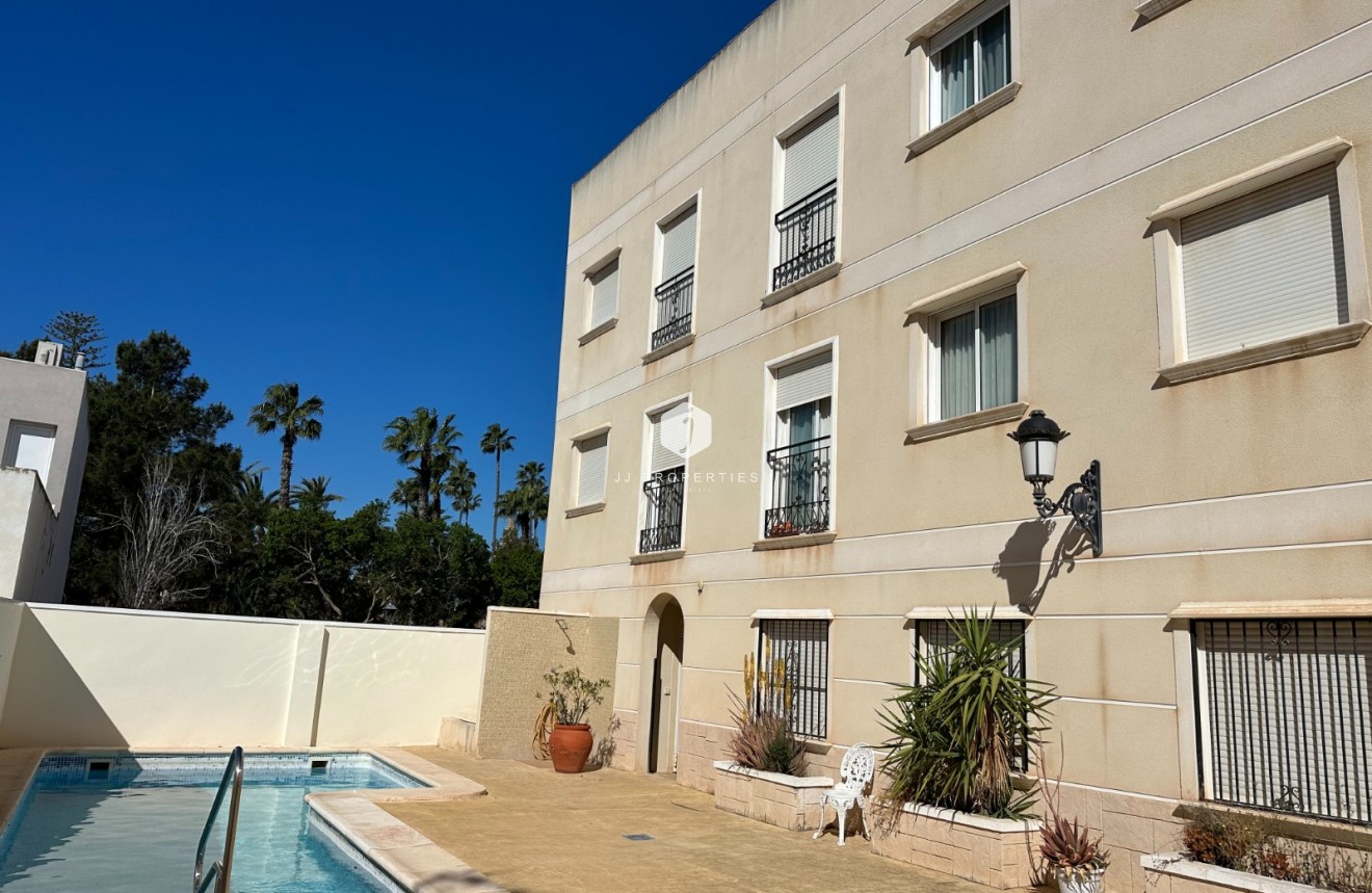 Tweedehands - Appartement / flat -
Jacarilla - Inland