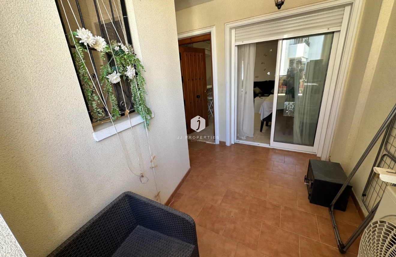 Tweedehands - Appartement / flat -
Jacarilla - Inland