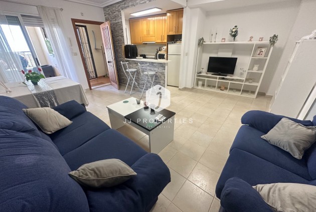 Tweedehands - Appartement / flat -
Jacarilla - Inland