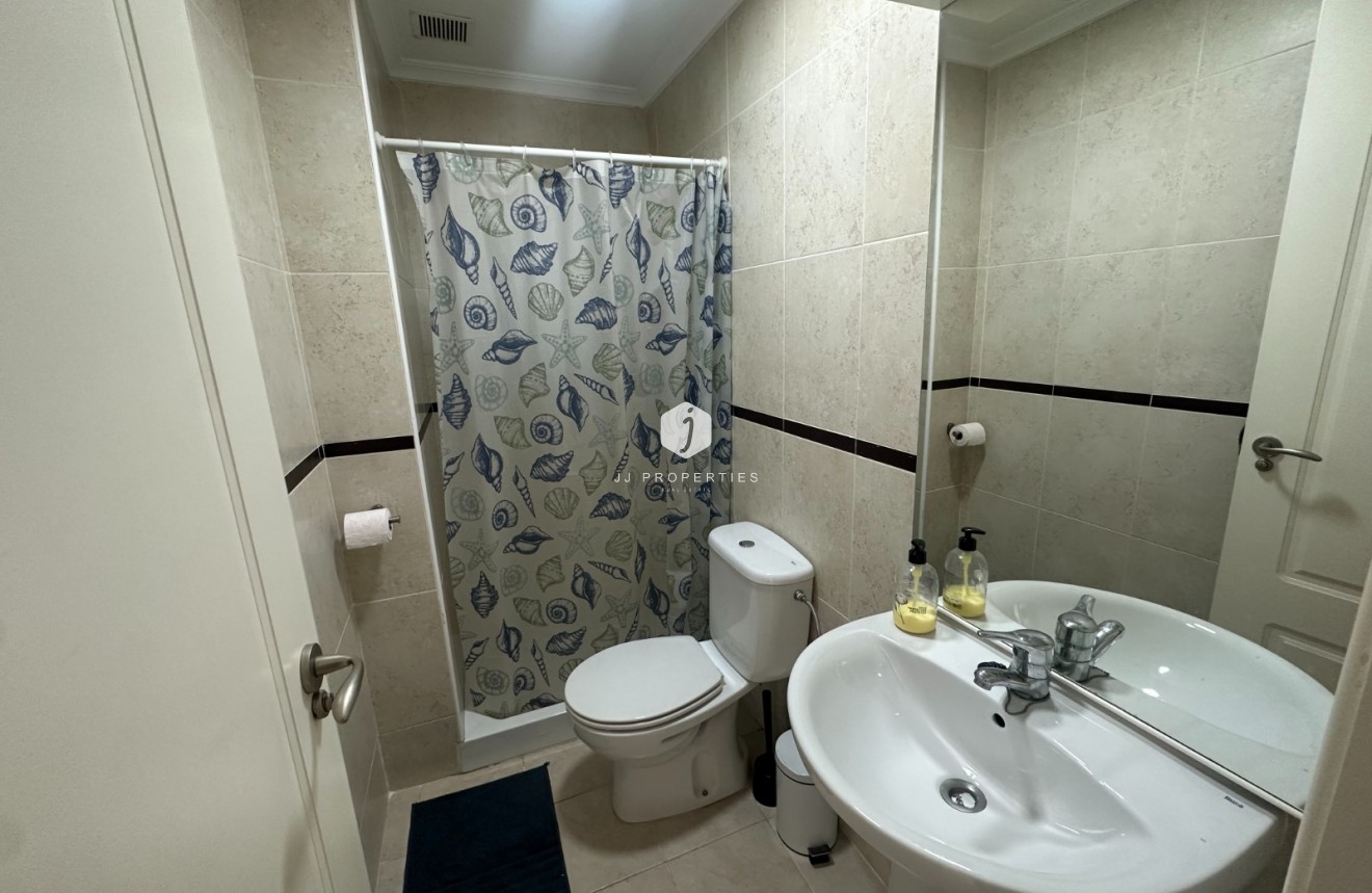 Tweedehands - Appartement / flat -
Jacarilla - Inland