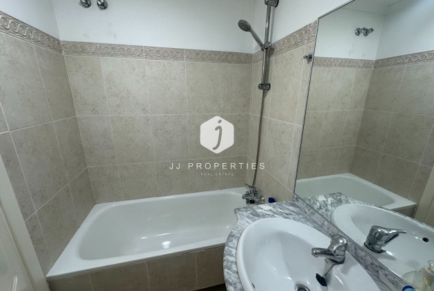 Tweedehands - Appartement / flat -
Jacarilla - Inland