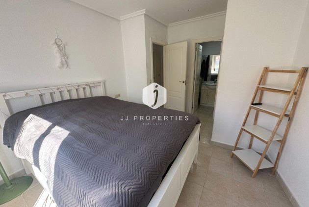 Tweedehands - Appartement / flat -
Jacarilla - Inland