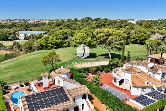 Resale - Villa -
Orihuela Costa - Villamartín