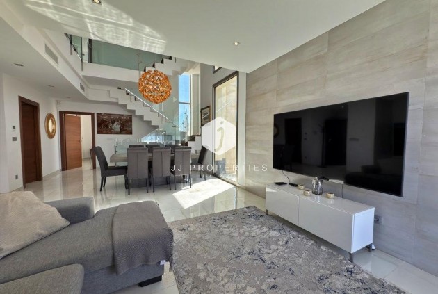 Resale - Villa -
Orihuela Costa - Villamartín