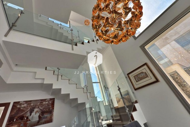 Resale - Villa -
Orihuela Costa - Villamartín