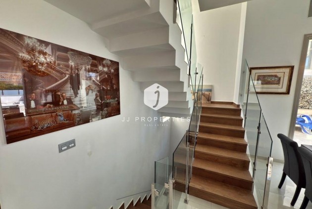 Resale - Villa -
Orihuela Costa - Villamartín