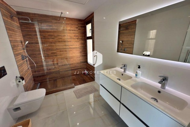 Resale - Villa -
Orihuela Costa - Villamartín