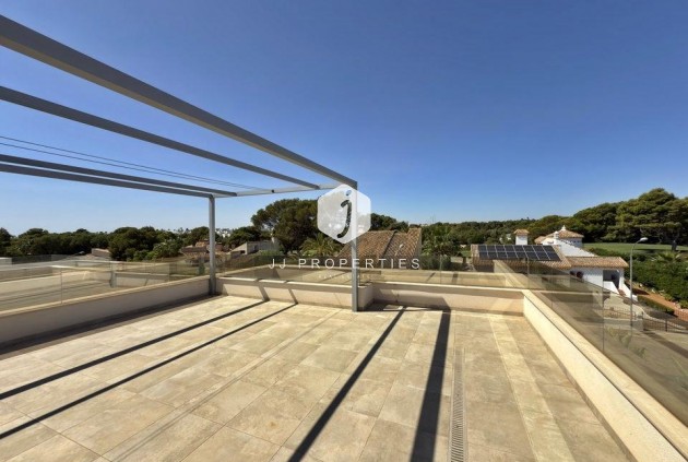 Resale - Villa -
Orihuela Costa - Villamartín