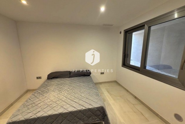 Resale - Villa -
Orihuela Costa - Villamartín