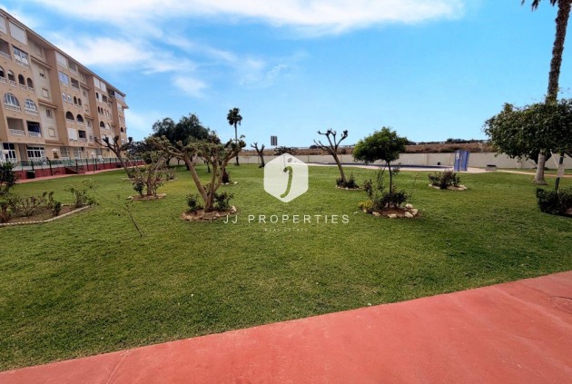 D'occasion - Attique -
Torrevieja - Costa Blanca