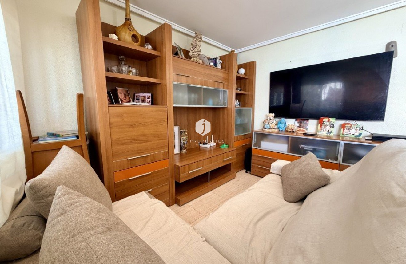 D'occasion - Attique -
Torrevieja - Costa Blanca