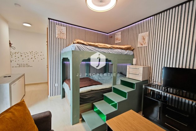 Tweedehands - Appartement / flat -
San Miguel de Salinas