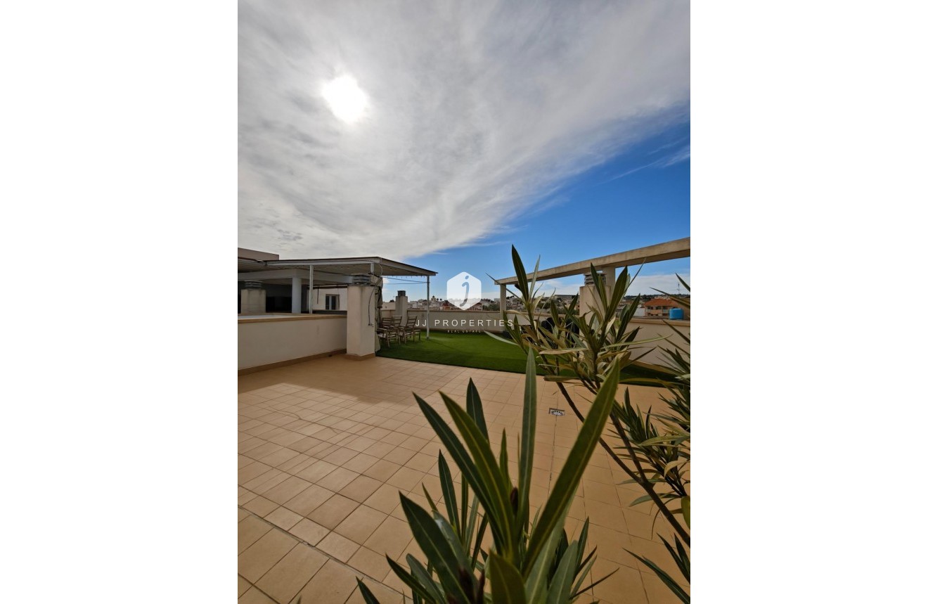 Tweedehands - Appartement / flat -
San Miguel de Salinas