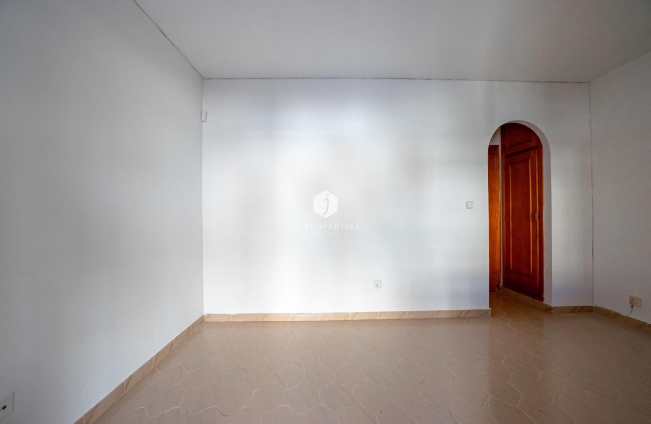 Resale - Bungalow -
Torrevieja - El chaparral