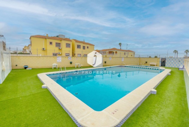 Resale - Bungalow -
Torrevieja - El chaparral