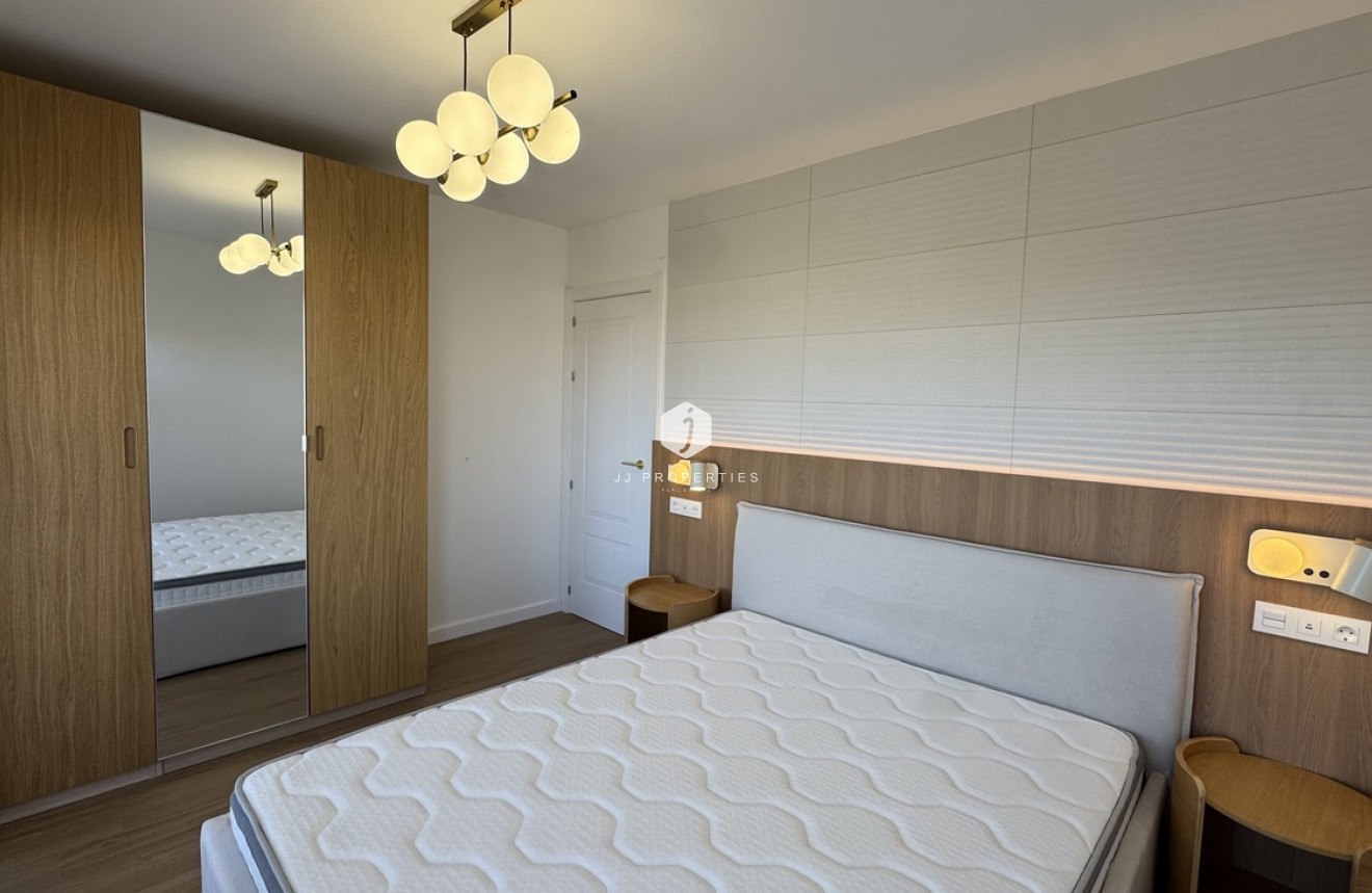 Aus zweiter Hand - Penthouse -
Punta Prima - Costa Blanca