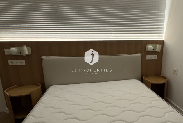 Aus zweiter Hand - Penthouse -
Punta Prima - Costa Blanca