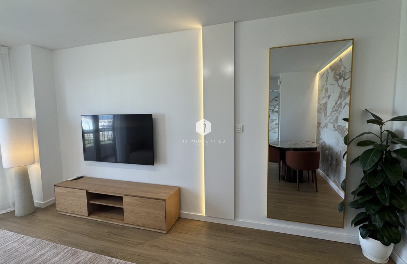 Aus zweiter Hand - Penthouse -
Punta Prima - Costa Blanca