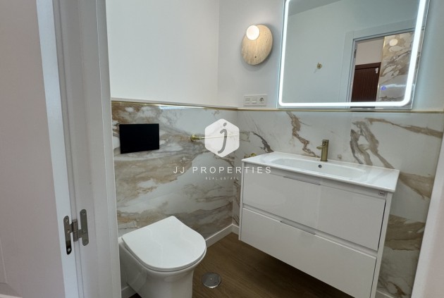 Aus zweiter Hand - Penthouse -
Punta Prima - Costa Blanca