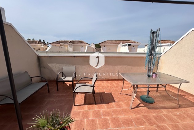 Tweedehands - Appartement / flat -
Jacarilla - Inland