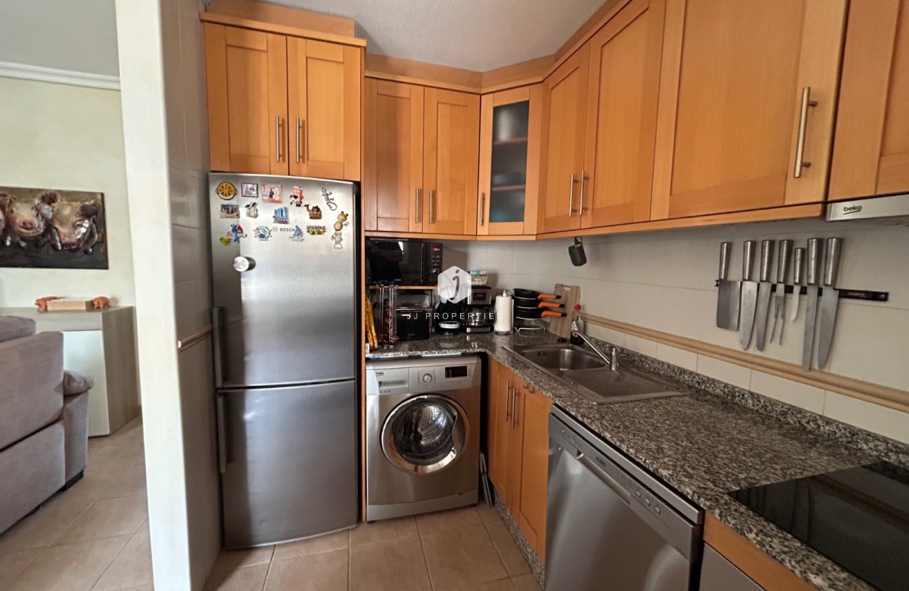 Tweedehands - Appartement / flat -
Jacarilla - Inland