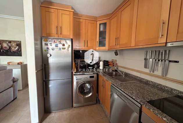 Tweedehands - Appartement / flat -
Jacarilla - Inland