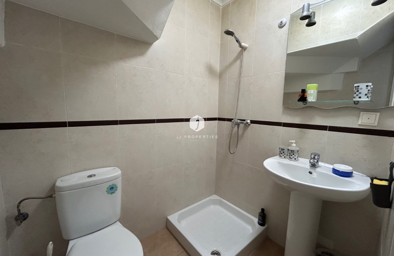 Tweedehands - Appartement / flat -
Jacarilla - Inland