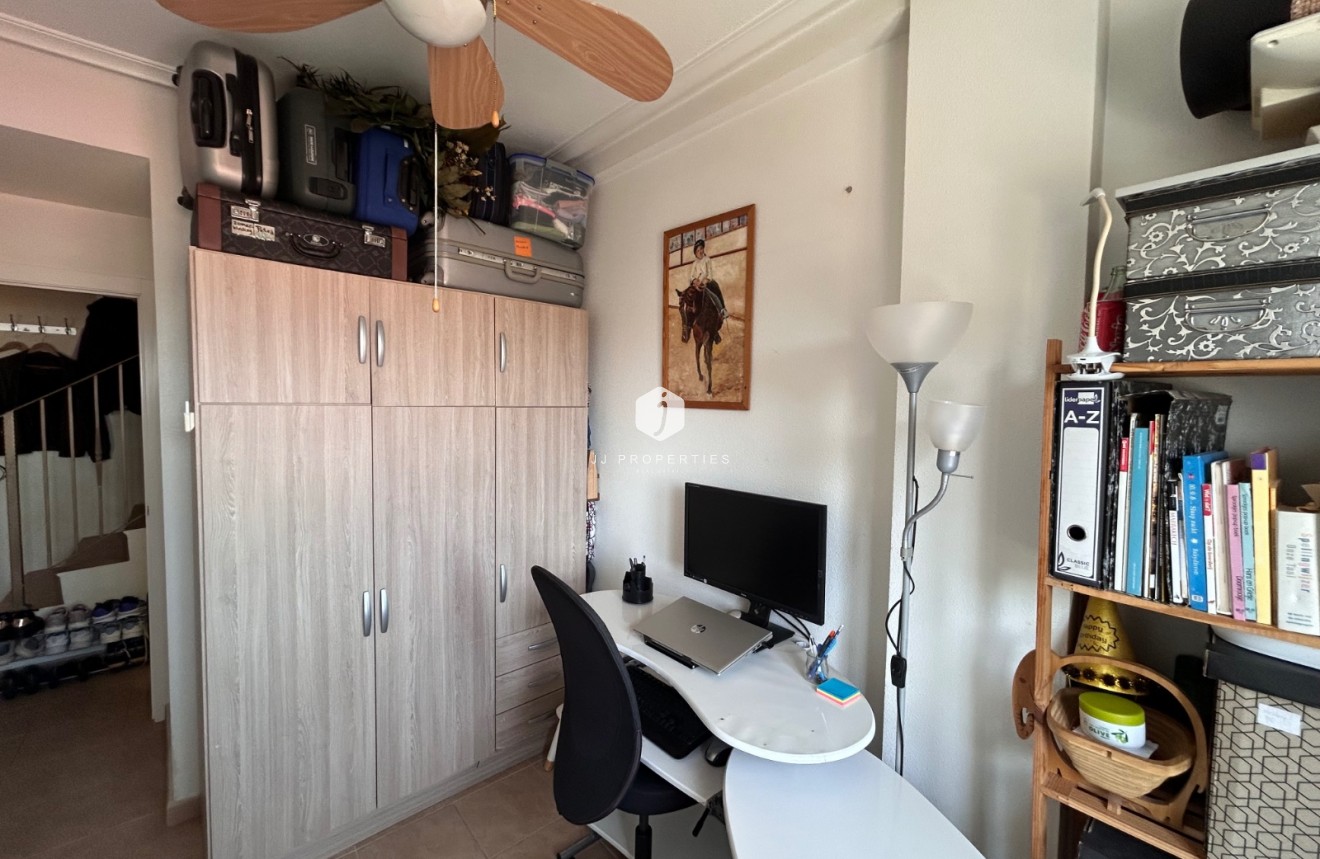 Tweedehands - Appartement / flat -
Jacarilla - Inland