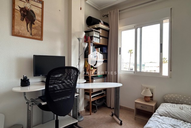 Tweedehands - Appartement / flat -
Jacarilla - Inland