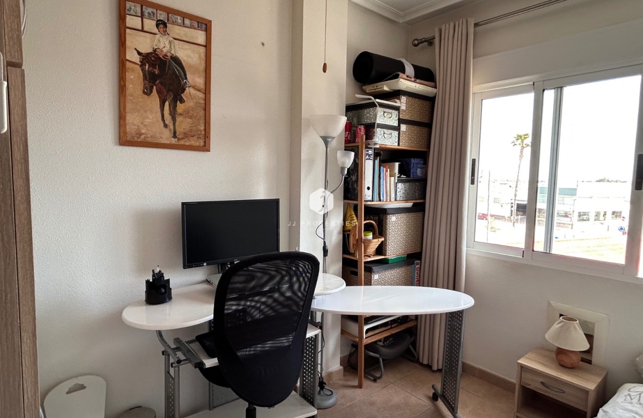 Tweedehands - Appartement / flat -
Jacarilla - Inland