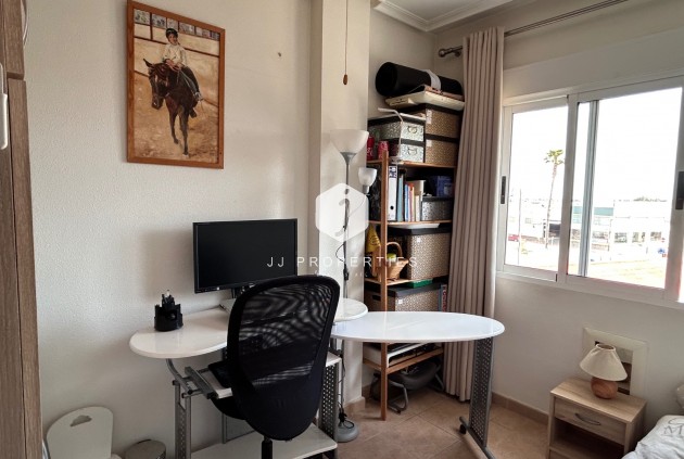 Tweedehands - Appartement / flat -
Jacarilla - Inland