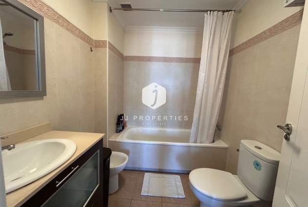 Tweedehands - Appartement / flat -
Jacarilla - Inland