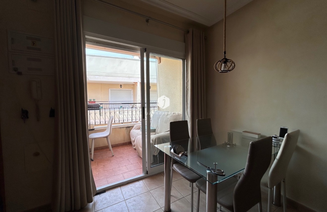 Tweedehands - Appartement / flat -
Jacarilla - Inland