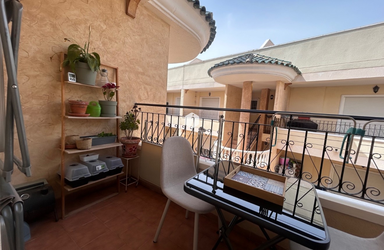 Tweedehands - Appartement / flat -
Jacarilla - Inland