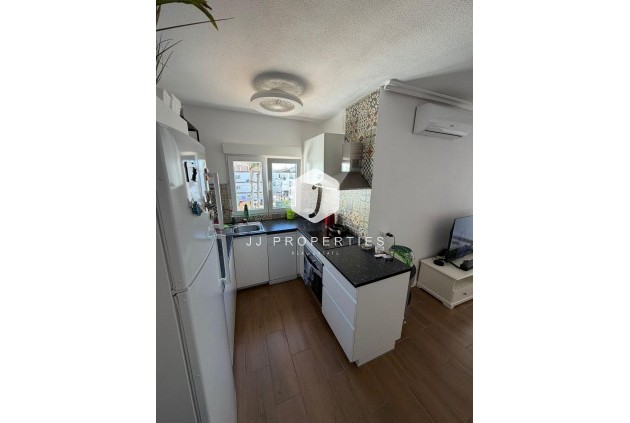 Z drugiej ręki - Mieszkanie w bloku -
Torrevieja - Punta prima