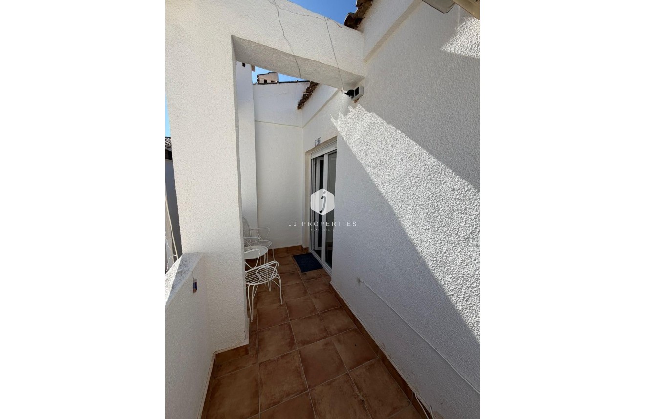 Z drugiej ręki - Mieszkanie w bloku -
Torrevieja - Punta prima