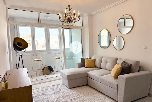 Aus zweiter Hand - Wohnung -
Torrevieja