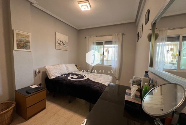 Segunda mano - Apartamento / piso -
Dolores - Comunidad Valenciana