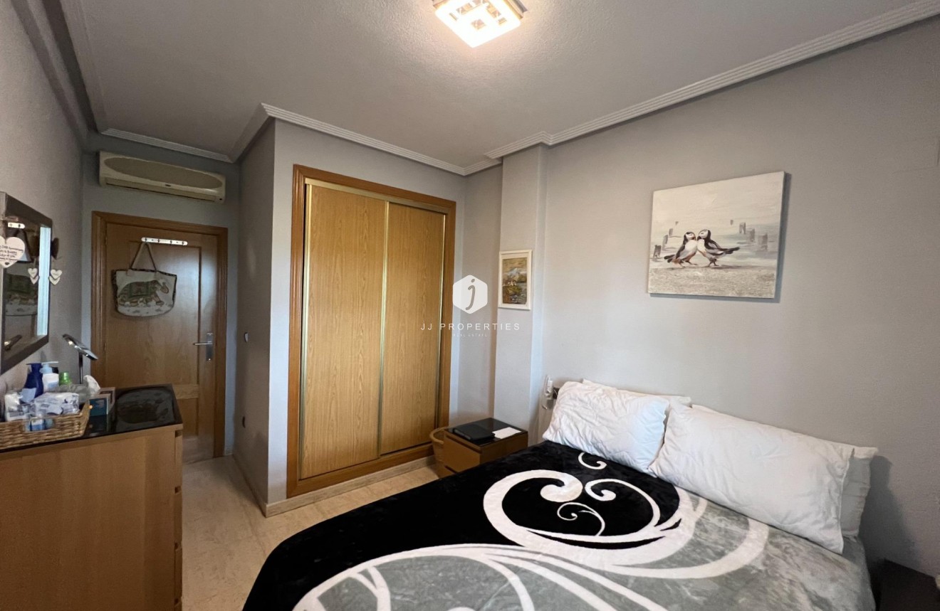 Segunda mano - Apartamento / piso -
Dolores - Comunidad Valenciana