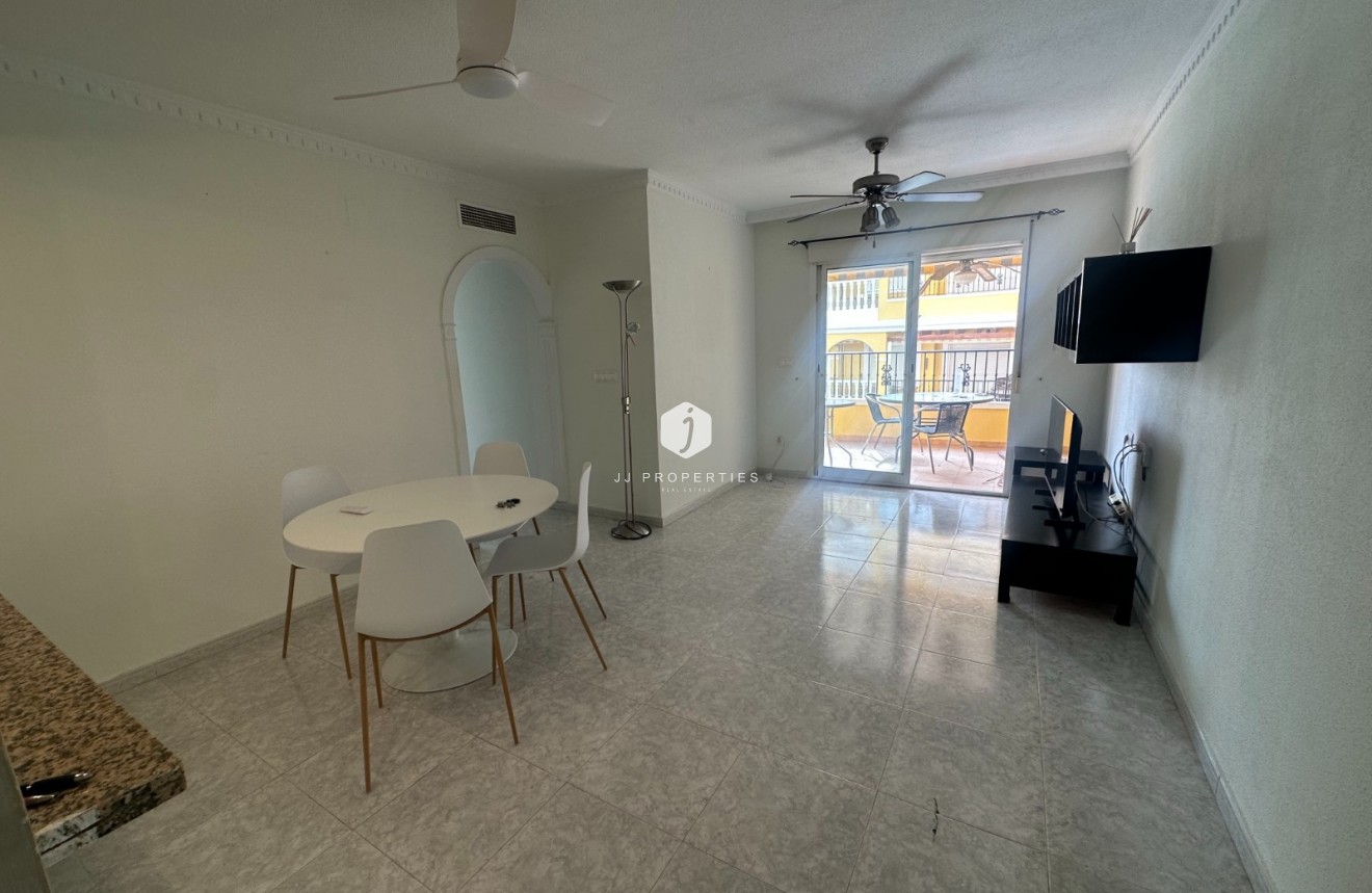 Tweedehands - Appartement / flat -
Algorfa - Inland