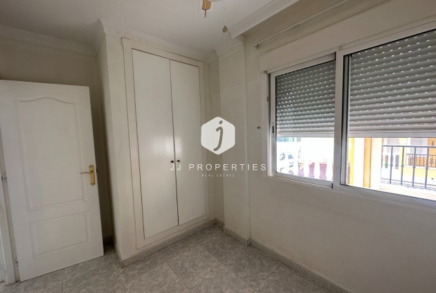 Tweedehands - Appartement / flat -
Algorfa - Inland