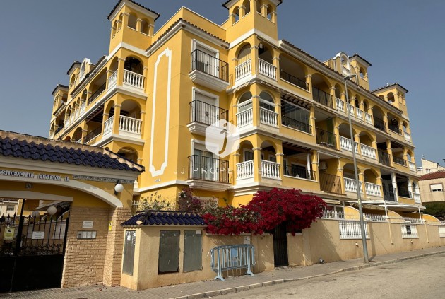 Tweedehands - Appartement / flat -
Algorfa - Inland