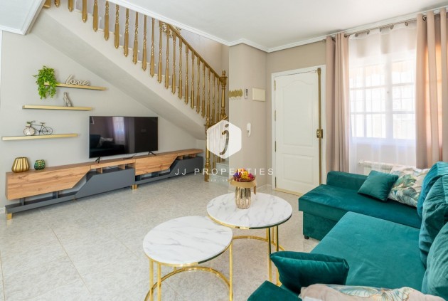 Resale - Villa -
Torrevieja - Los Balcones - Los Altos del Edén